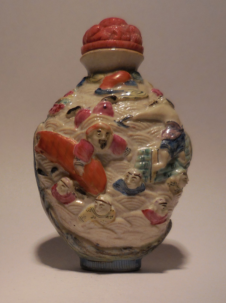 Porcelain Snuff Bottle decorated with scene from the “Great Flood”