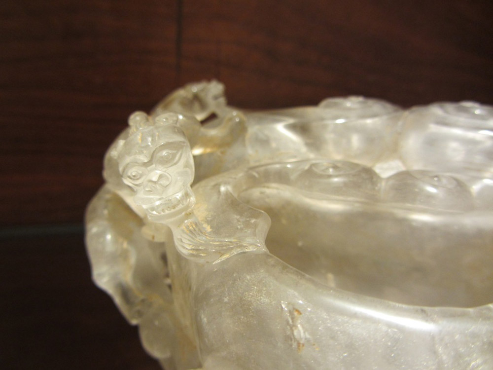 Quartz Water Coupe with Schilong and Lingzhi Fungus