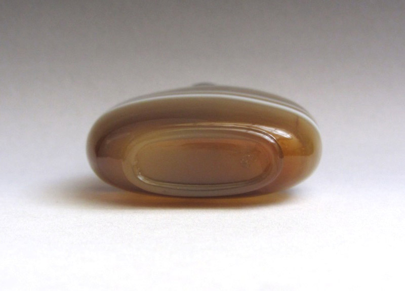 Banded Agate Snuff Bottle